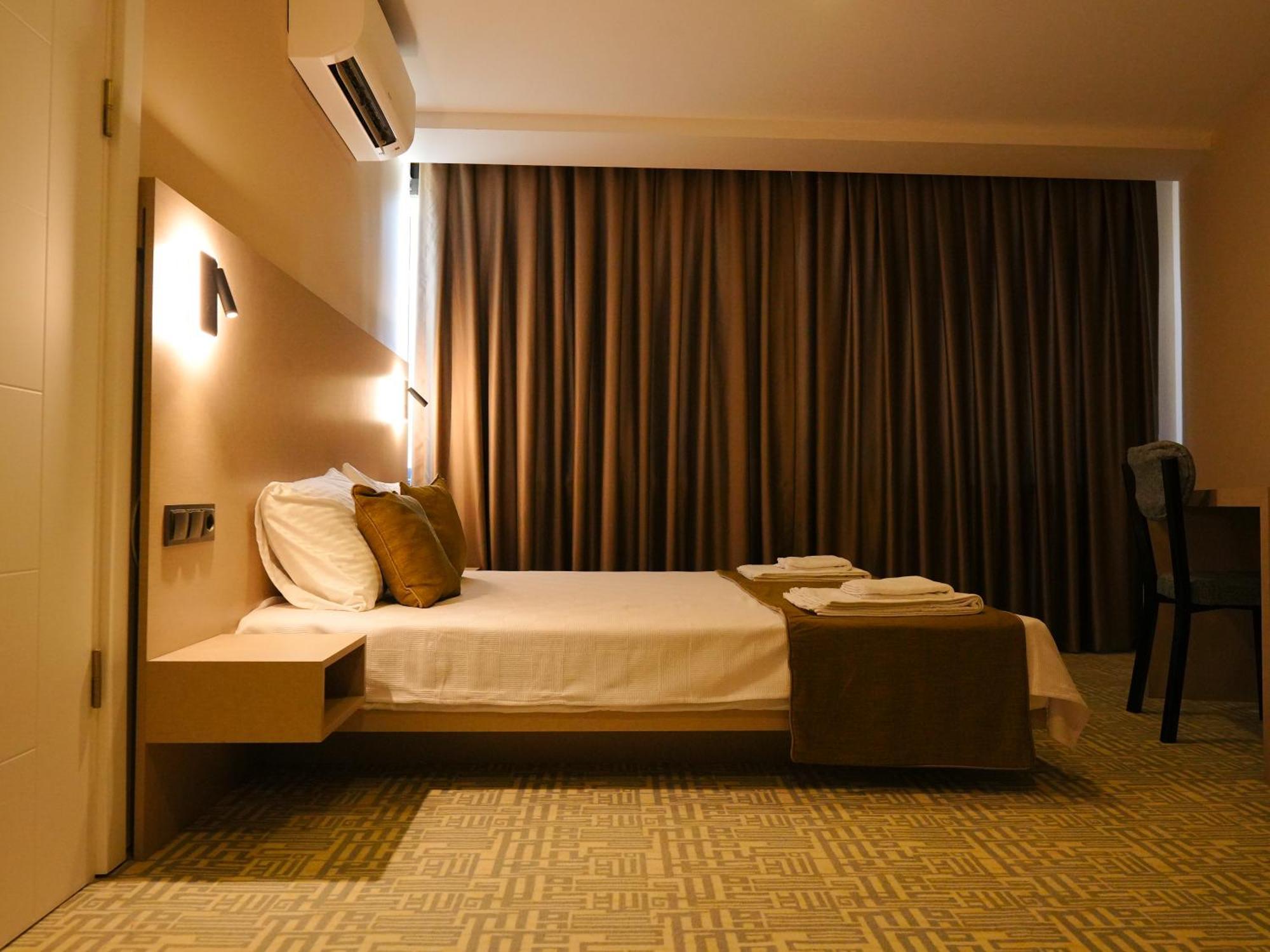 Bonnie City Hotel Antalya Exterior photo