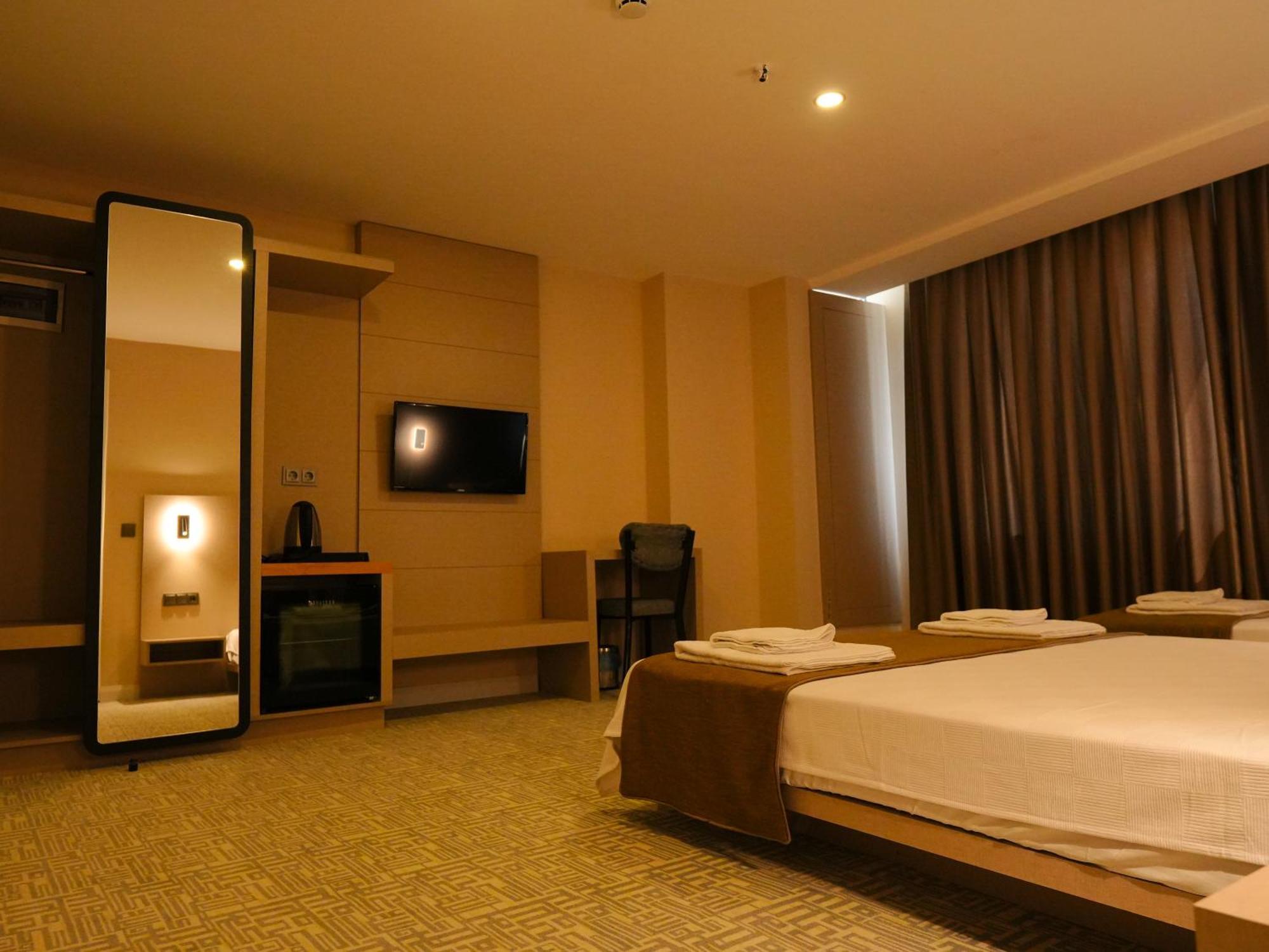 Bonnie City Hotel Antalya Exterior photo